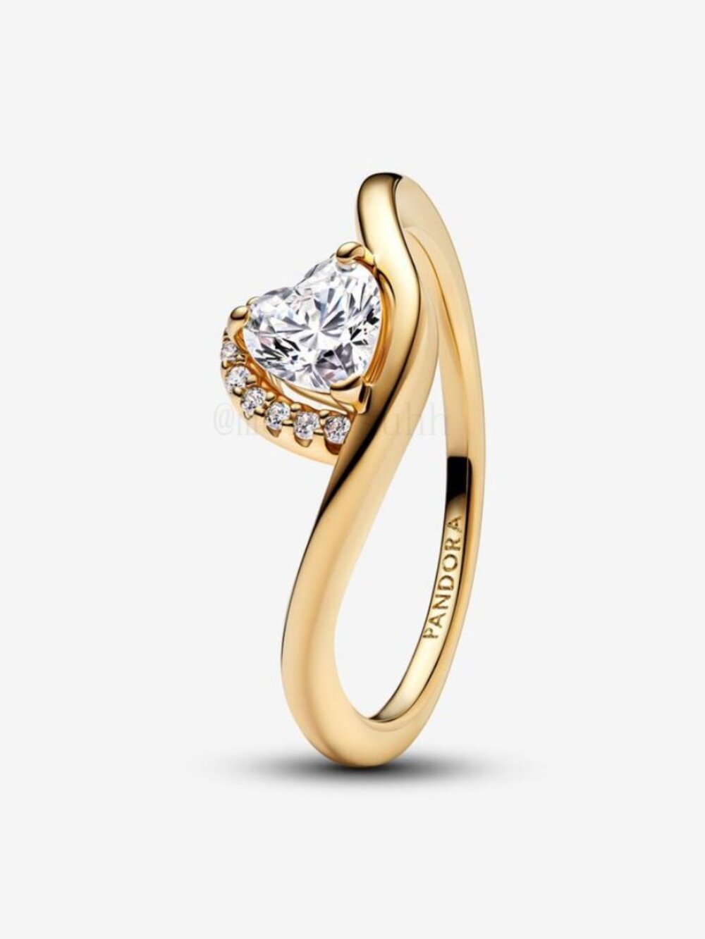 Pandora Wavy Heart Ring